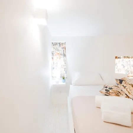 Andrea Sea House * Μπάρι